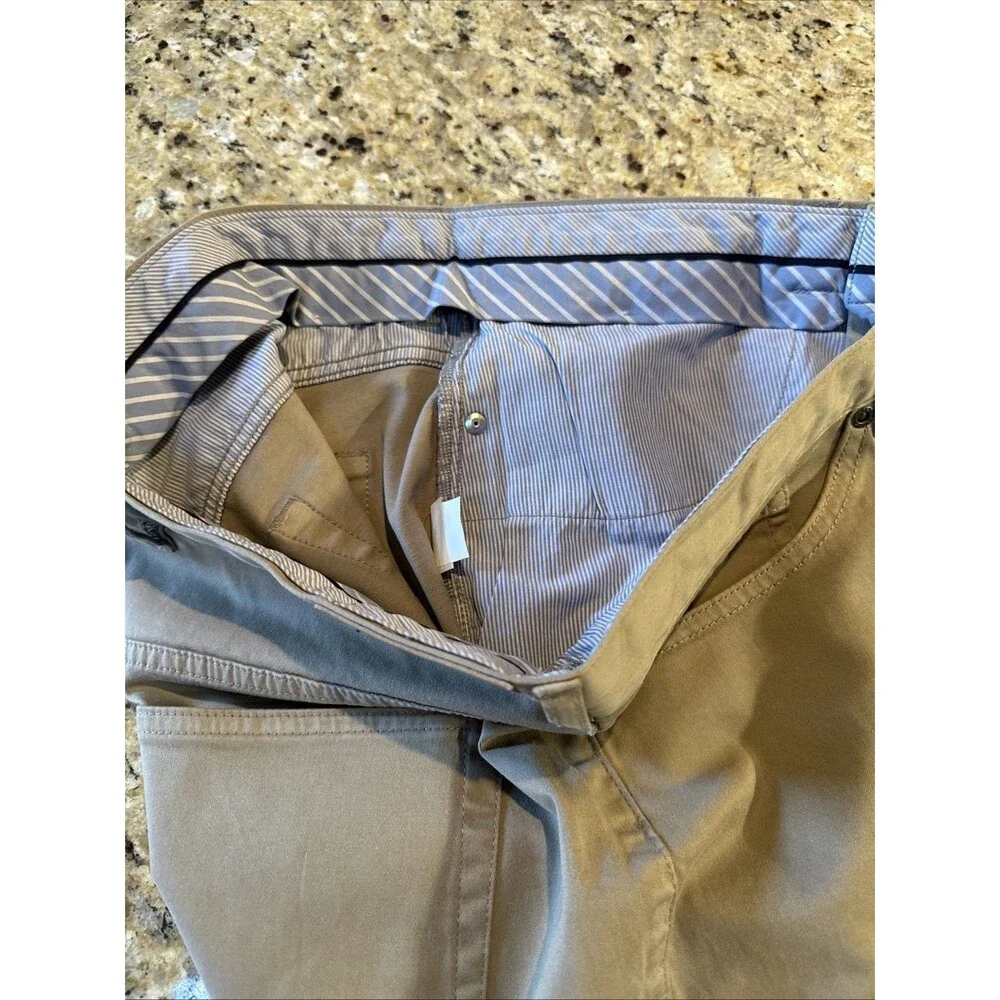 Peter Millar Men's Ultimate Sateen Five-Pocket Pant Beige Size34/25.5